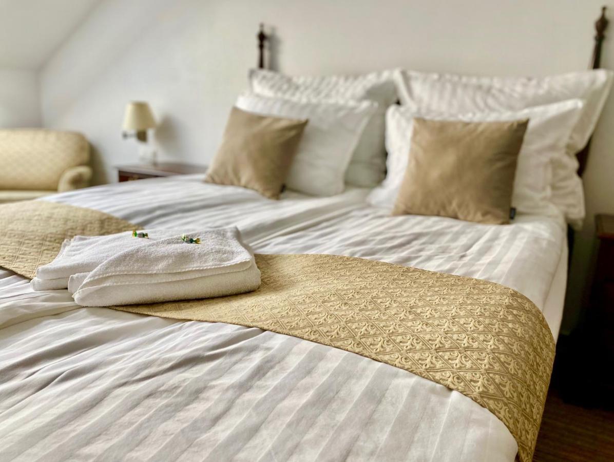 Opera16 Guestrooms Vendégház *