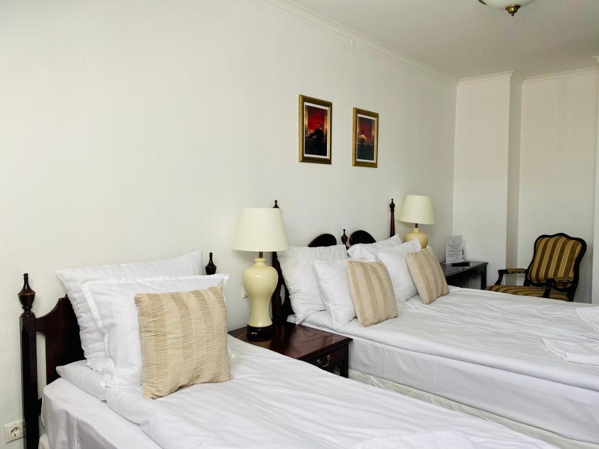 בית הארחה Opera16 Guestrooms בודפשט